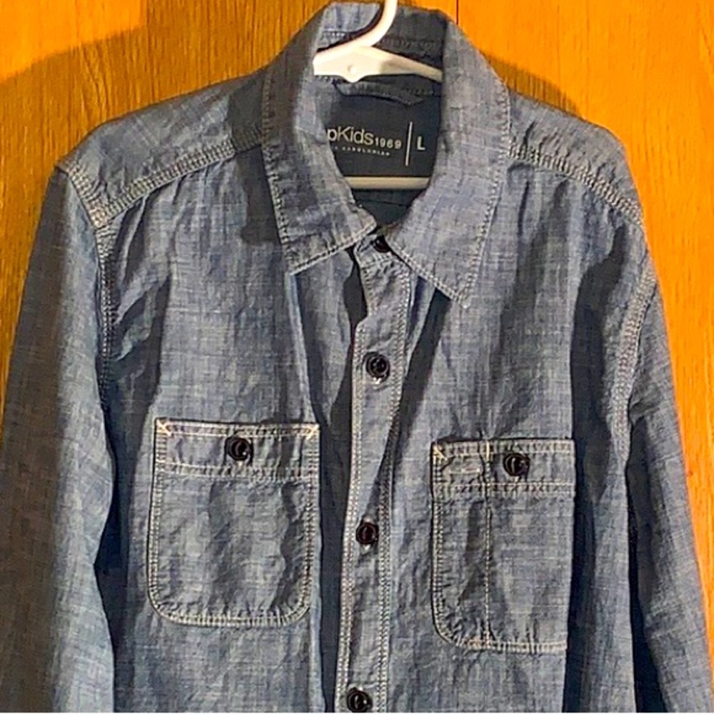 Gap Kids 1969 large blue chambray boy’s woven cotton button down shirt EUC